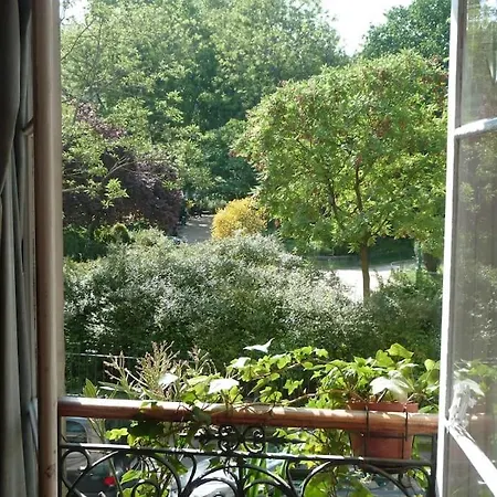 3 Pieces Sur Parc, Calme Lumineux Apartment *